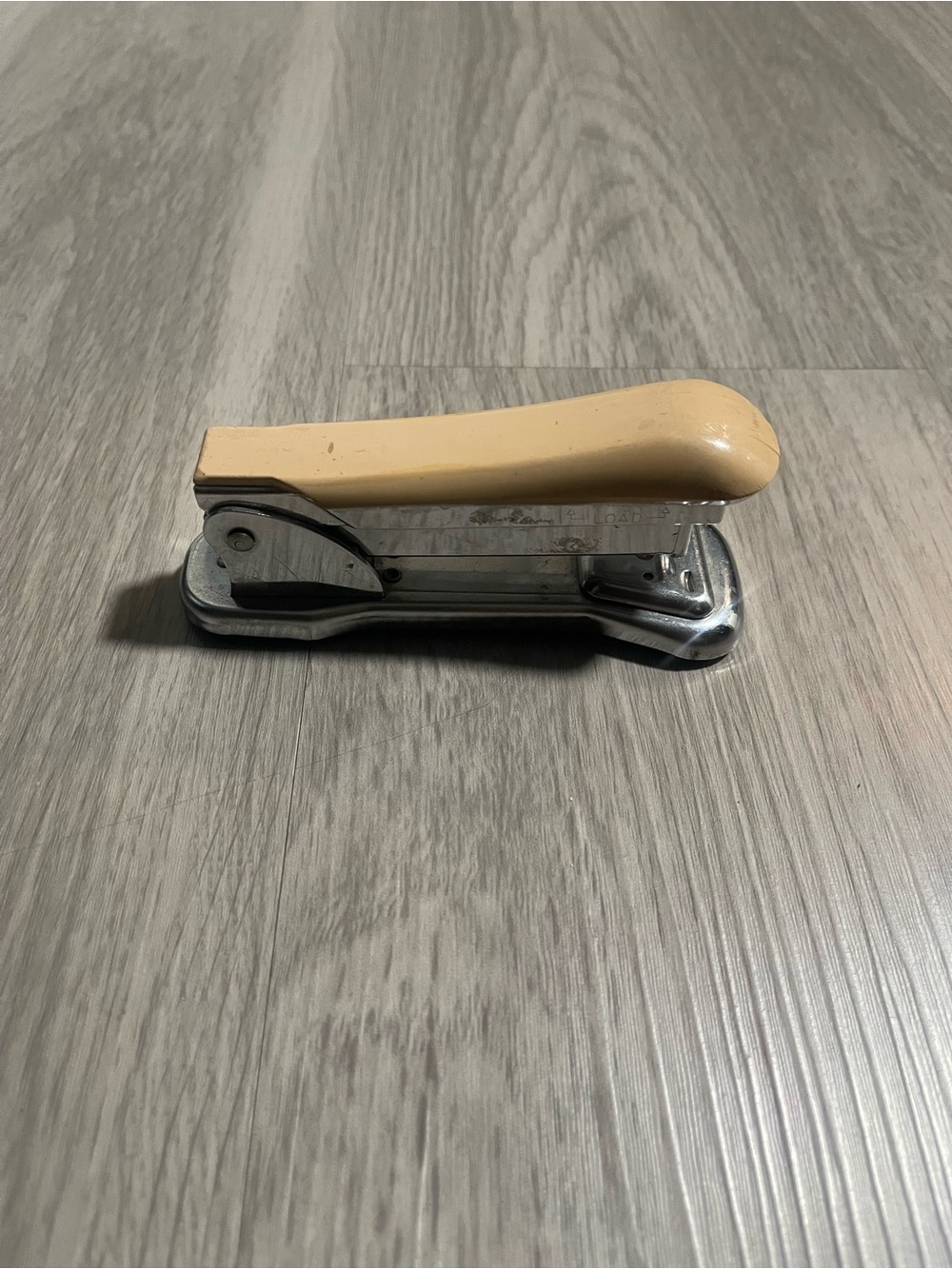 Vintage Ace Cadet Lift-top Beige Stapler